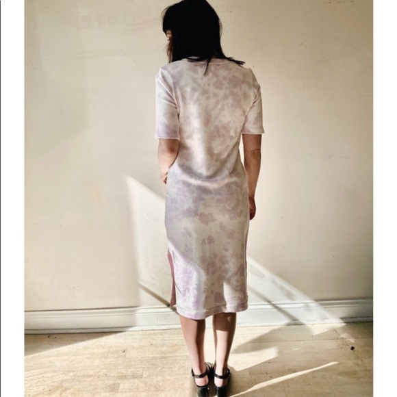 525 America / Tie Dye Midi Dress in electric lilac - Picture 5 of 12